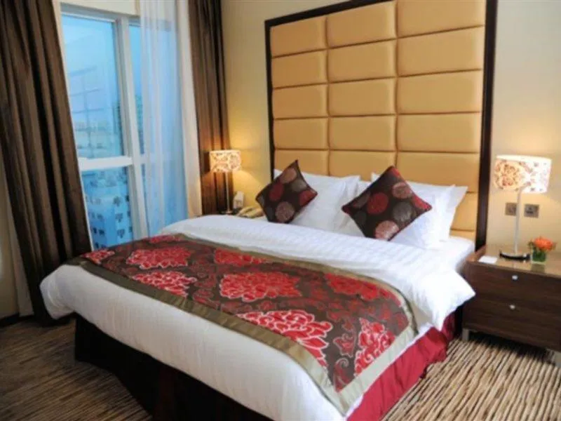 Al Hamra Hotel Sharjah 4*,